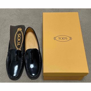 N245　TOD‘S トッズ ダブルT　エナメル　グレー　36.5 ローファー