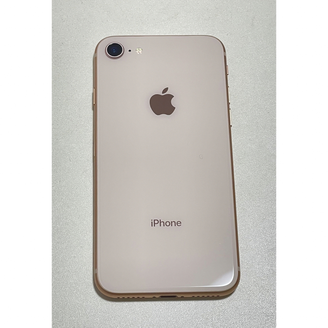 iPhone(アイフォーン)のiPhone8本体　美品　SIMフリー スマホ/家電/カメラのスマートフォン/携帯電話(スマートフォン本体)の商品写真