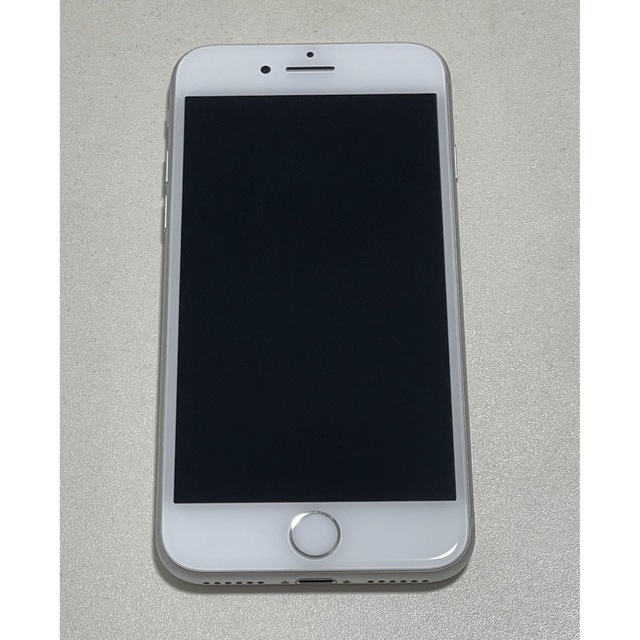 iPhone(アイフォーン)のiPhone8 本体　美品　SIMフリー スマホ/家電/カメラのスマートフォン/携帯電話(スマートフォン本体)の商品写真