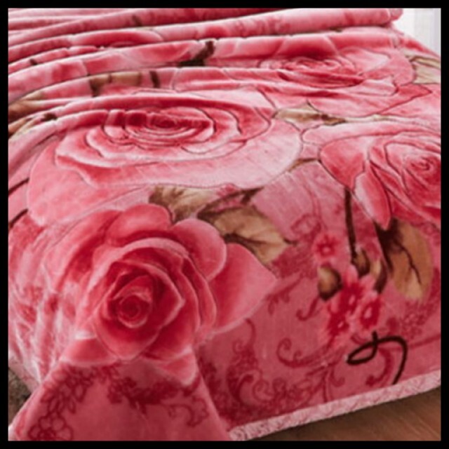 新品　薔薇柄　ふわふわ毛布布団　ローズブランケット　150×200　寝具