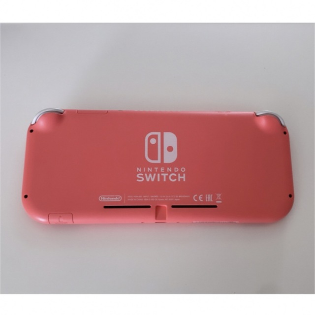 Nintendo Switch(ニンテンドースイッチ)のSwitch light ピンク  エンタメ/ホビーのゲームソフト/ゲーム機本体(携帯用ゲーム機本体)の商品写真