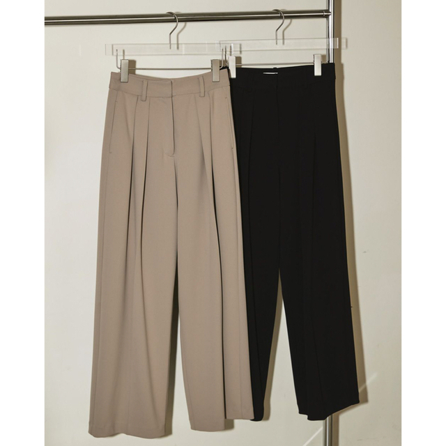 TODAYFUL(トゥデイフル)のtodayful Doubletuck Twill Trousers レディースのパンツ(カジュアルパンツ)の商品写真