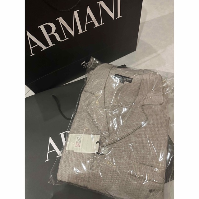 【新品　紙袋つき】エンポリオアルマーニ　ARMANI パジャマ　ナイトウェア