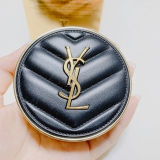 イヴサンローラン(Yves Saint Laurent)のアンクルドポールクッションNケース(ファンデーション)