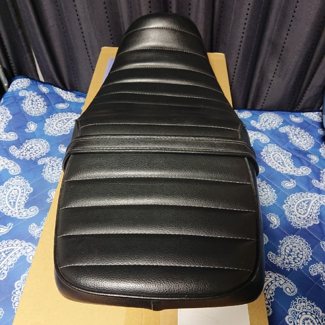 愛用 希少 マグザム 純正シート ホワイト 入手困難 シート - abacus-rh.com