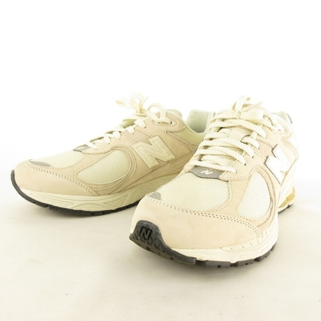 New Balance(ニューバランス)のニューバランス M2002RCC スニーカー スエード 27cm ベージュ メンズの靴/シューズ(スニーカー)の商品写真