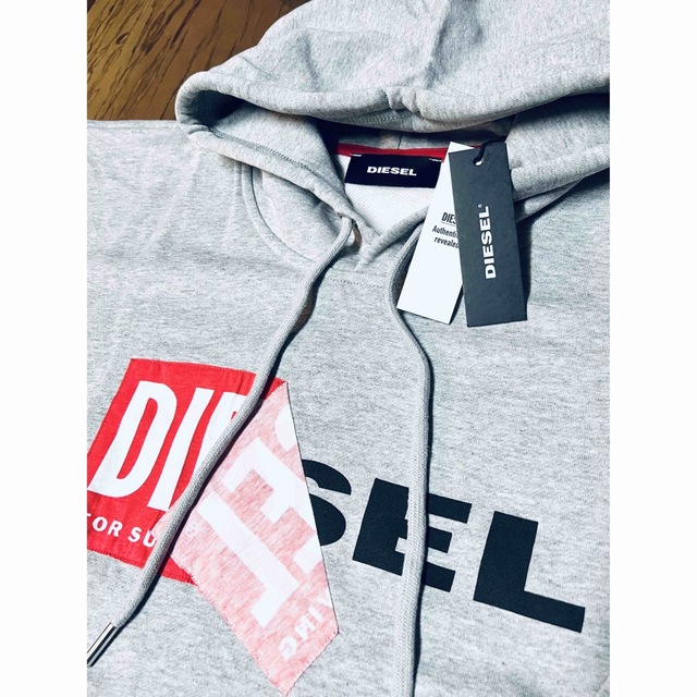 DIESEL  新品未使用　XLサイズ　ビッグサイズ　パーカー　ディーゼル