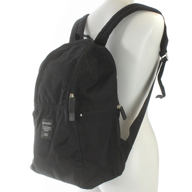 marimekko(マリメッコ)のマリメッコ リュックサック デイパック ロゴ 黒 レディースのバッグ(リュック/バックパック)の商品写真