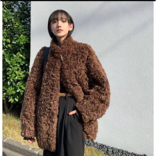 CLANE(クラネ)のCLANE(クラネ) CURL FUR SHORT COAT レディースのジャケット/アウター(毛皮/ファーコート)の商品写真