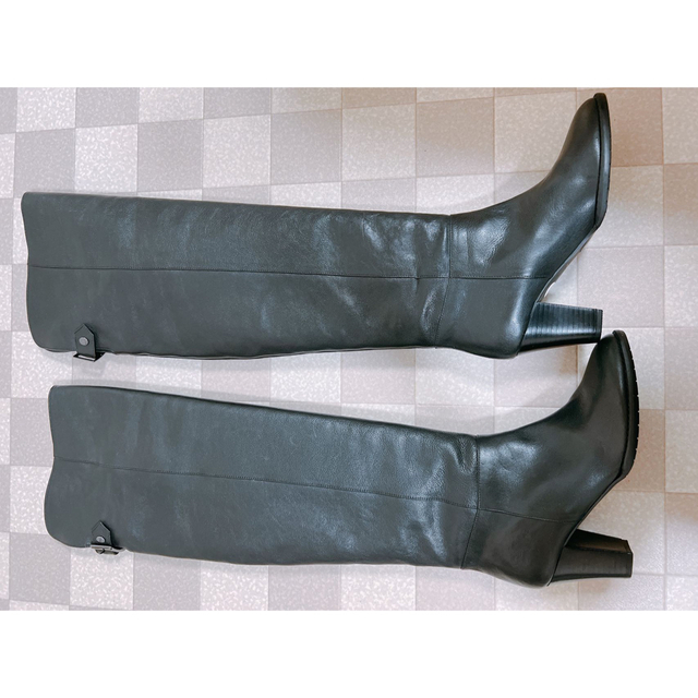 黒い革のブーツ（22cm） 2