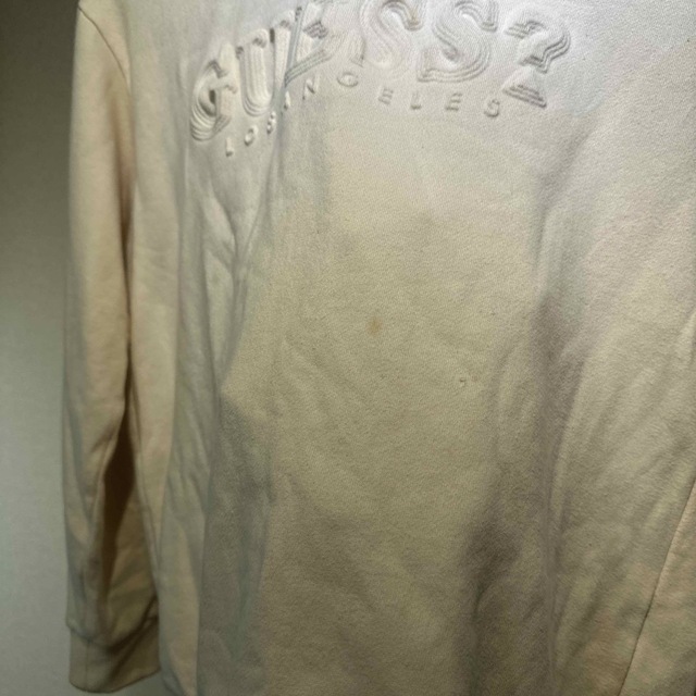 GUESS(ゲス)のGUESS トレーナー Sサイズ ベージュ メンズのトップス(Tシャツ/カットソー(七分/長袖))の商品写真