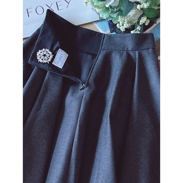 ☆大感謝セール】 新品同様 FOXEY ツイード素材キュロット 40 Rene