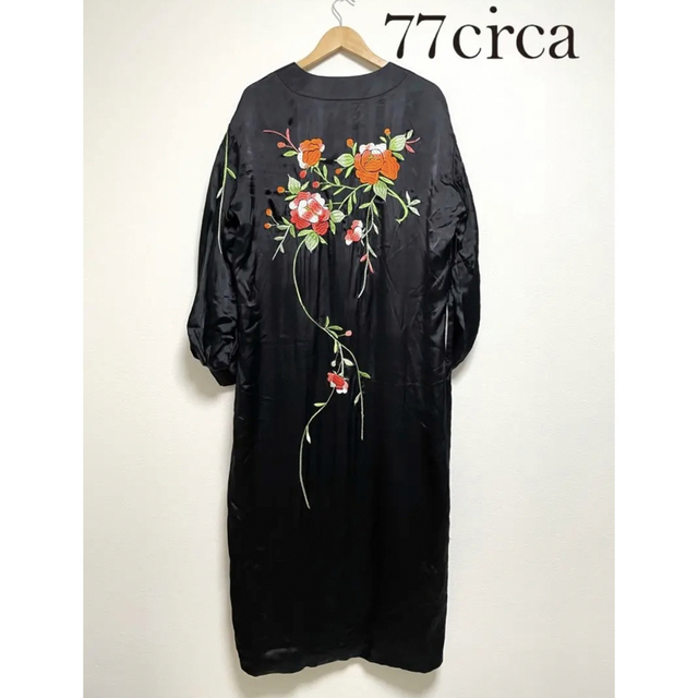 77circa ナナナナサーカ フラワー 刺繍 サテン ガウン ブラック 新品