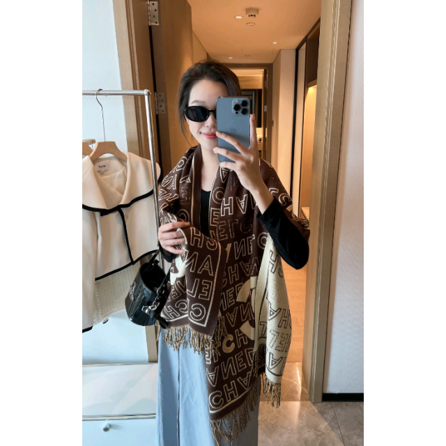リバーシブルタイプ シャネル マフラー 新品未使用品 CHANEL ストール