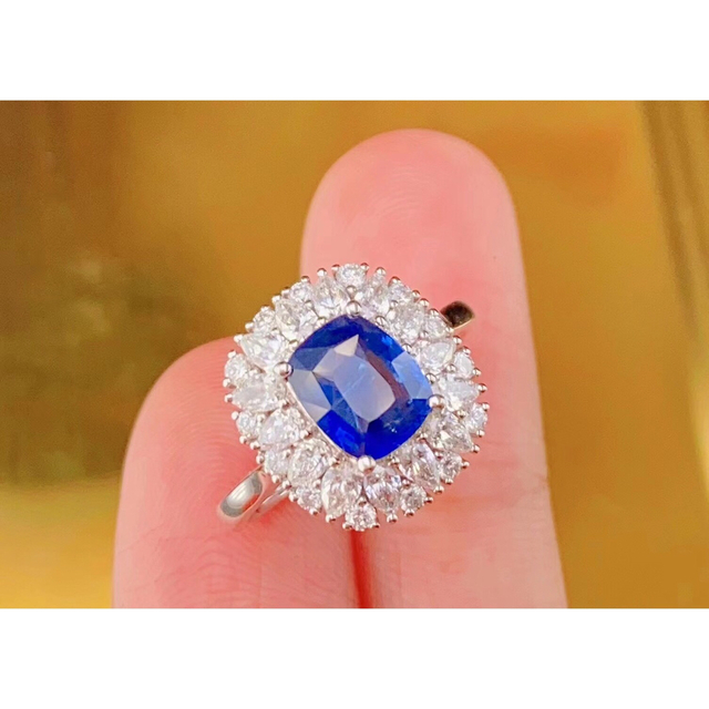 ⭐天然 ロイヤルブルーサファイア ダイヤ リング k18 0.68ct