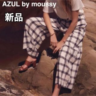 アズールバイマウジー(AZUL by moussy)のアズールバイマウジー　ボトムス　ズボン　格子柄　白　黒　薄手　韓国風　人気(カジュアルパンツ)