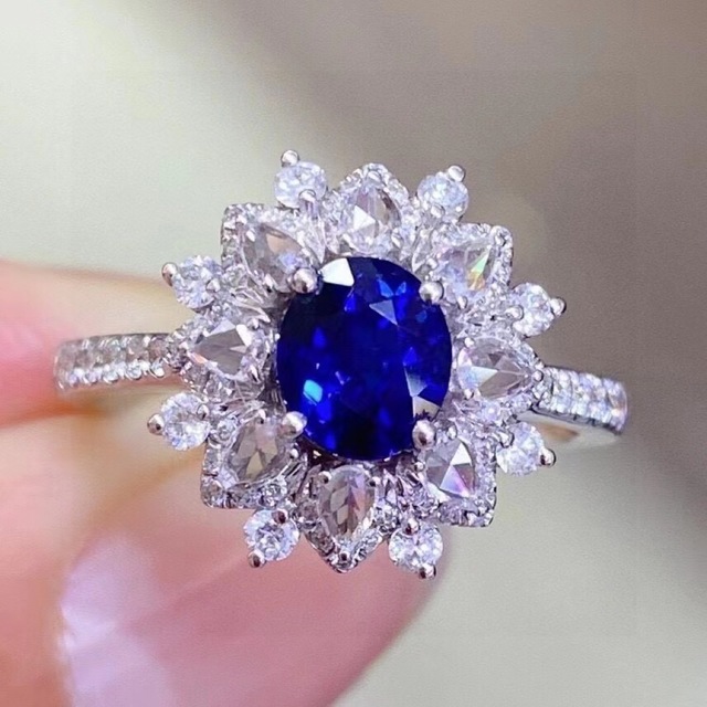 ⭐天然 ロイヤルブルーサファイア ダイヤ リング k18 1.08ct | フリマアプリ ラクマ