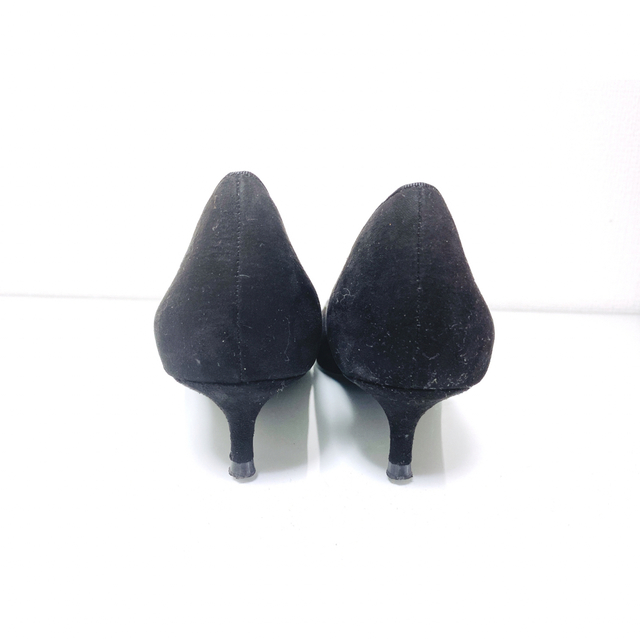 ZARA(ザラ)のZARAVローヒールパンプススエードバックスキングログランリボンブラックザラ黒 レディースの靴/シューズ(ハイヒール/パンプス)の商品写真