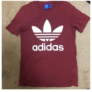 アディダス(adidas)のadidas Tシャツ【期間限定値下げ】(Tシャツ/カットソー(半袖/袖なし))