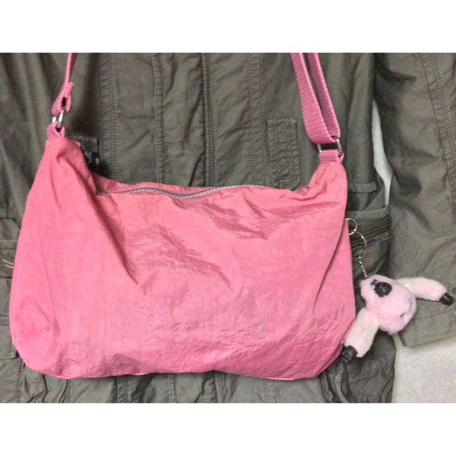 kipling(キプリング)のemiko11様専用　　　kipling  キプリング ショルダーバッグ ピンク レディースのバッグ(ショルダーバッグ)の商品写真