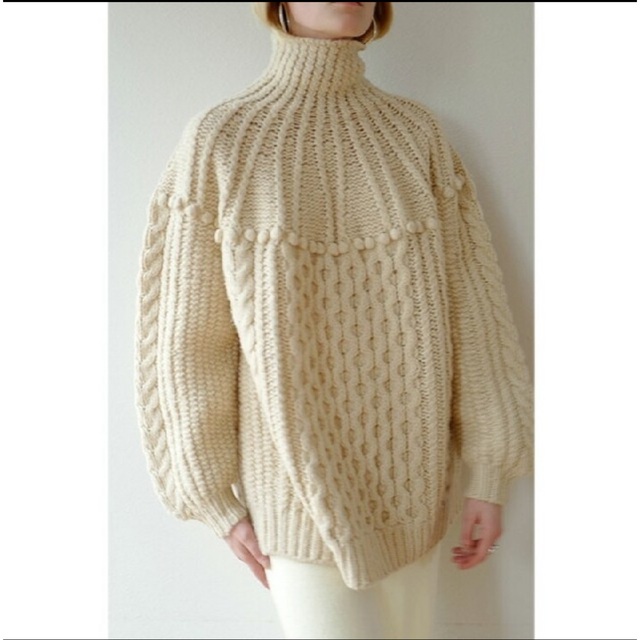 CLANE(クラネ)のCLANE ARCH CABLE HAND KNIT レディースのトップス(ニット/セーター)の商品写真