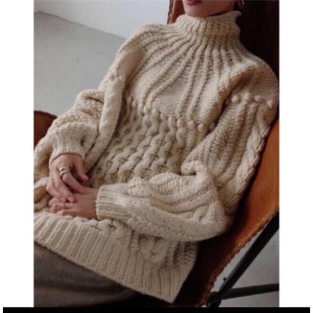 CLANE(クラネ)のCLANE ARCH CABLE HAND KNIT レディースのトップス(ニット/セーター)の商品写真