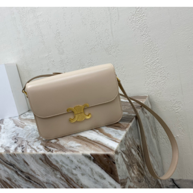 SALE／37%OFF】 - celine 正規品 セリーヌ トリオンフ ミディアム