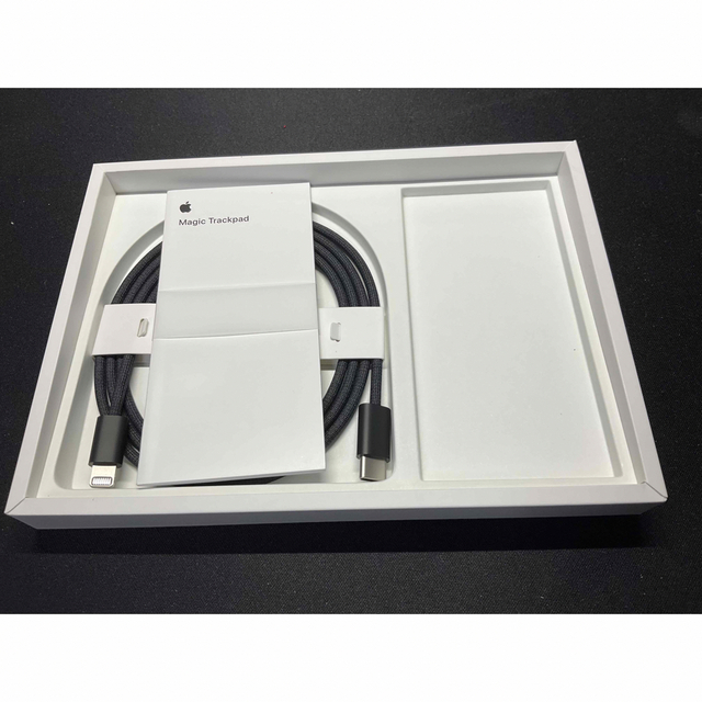 Apple(アップル)のAPPLE MAGIC TRACKPAD BLACK MMMP3ZA/A スマホ/家電/カメラのPC/タブレット(PC周辺機器)の商品写真