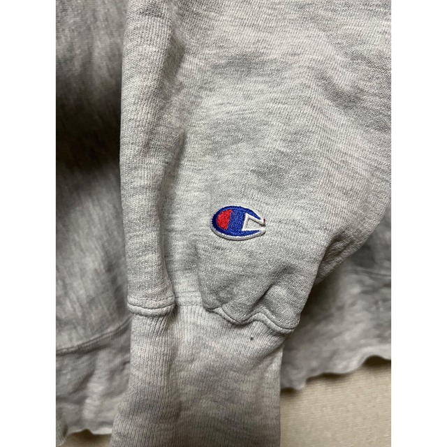 Champion(チャンピオン)のchampion 90s 刺繍タグ　カレッジロゴ　リバースウィーブ メンズのトップス(スウェット)の商品写真