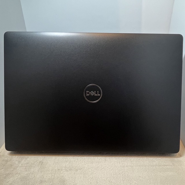 DELL(デル)の必見！高スペック　第8世代core i7 16Gメモリ　Latitude5300 スマホ/家電/カメラのPC/タブレット(ノートPC)の商品写真