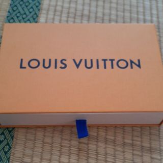 ルイヴィトン(LOUIS VUITTON)のルイヴィトンの箱(ショップ袋)