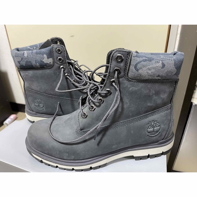 Timberland(ティンバーランド)のTimberland Radford 6 IN A1UNY メンズの靴/シューズ(ブーツ)の商品写真