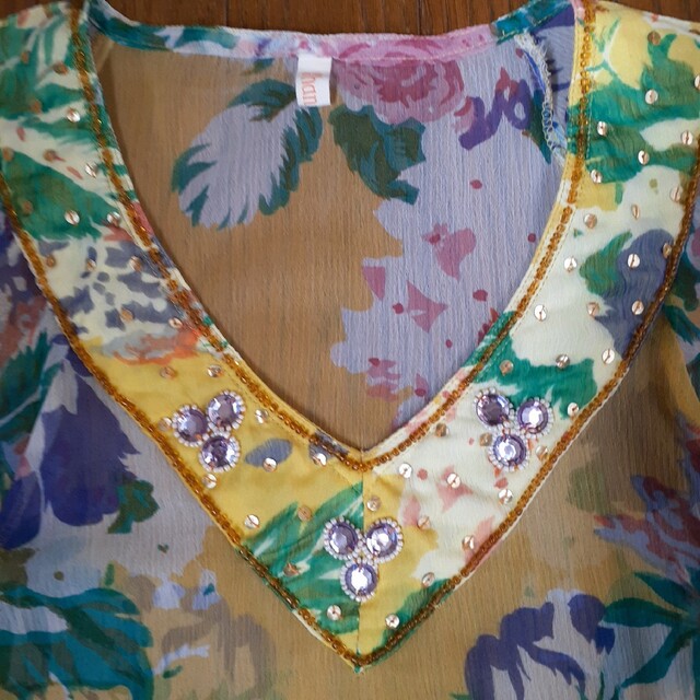 トロピカル花柄ブラウス レディースのトップス(シャツ/ブラウス(半袖/袖なし))の商品写真