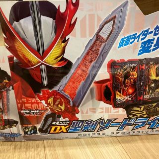 バンダイ(BANDAI)のバンダイ変身ベルト　DX聖剣ソードドライバー　仮面ライダーセイバー(特撮)