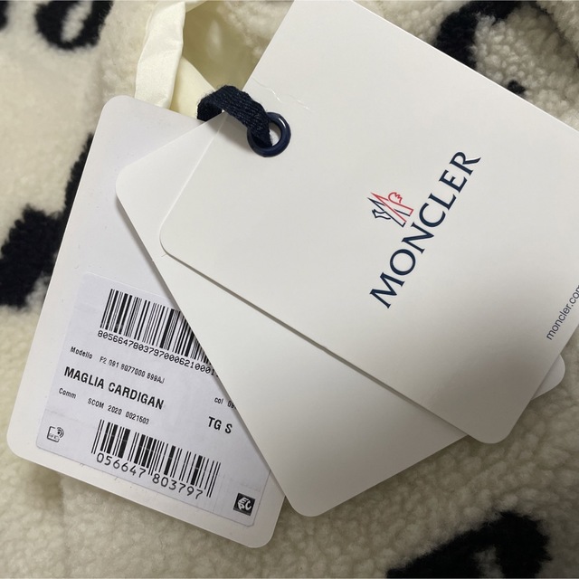 MONCLER(モンクレール)のツンシ様専用　モンクレール   リバーシブル　フリース　ナイロンジャケット メンズのジャケット/アウター(ブルゾン)の商品写真