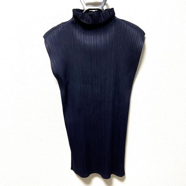 PLEATS PLEASE ISSEY MIYAKE(プリーツプリーズイッセイミヤケ)のプリーツプリーズ ノースリーブカットソー レディースのトップス(カットソー(半袖/袖なし))の商品写真