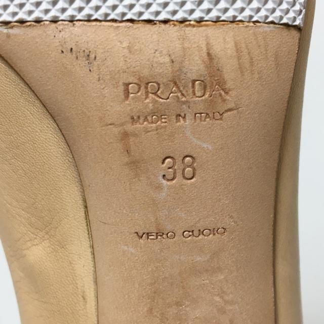 PRADA(プラダ)のプラダ パンプス 38 レディース - ベージュ レディースの靴/シューズ(ハイヒール/パンプス)の商品写真