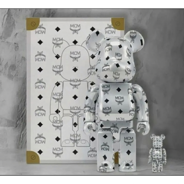 BE@RBRICK MCM WHITE CHROME Ver. 100%&400