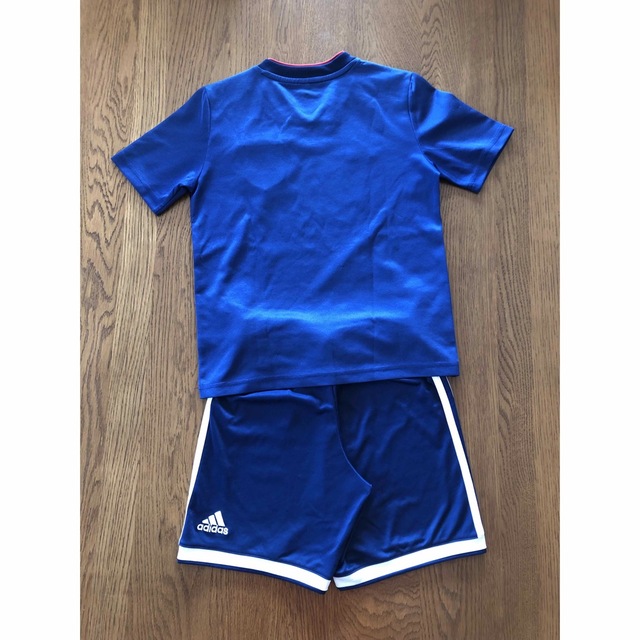 adidas(アディダス)のadidas 日本代表ユニフォーム キッズ/ベビー/マタニティのキッズ服男の子用(90cm~)(Tシャツ/カットソー)の商品写真