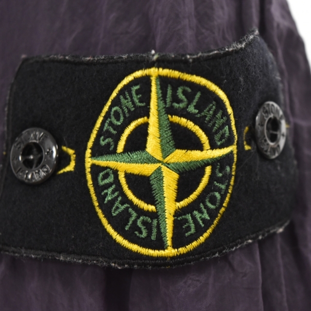 STONE ISLAND(ストーンアイランド)のSTONE ISLAND ストーンアイランド Hooded Jacket NYLON METAL 62154F844 ナイロンジップアップジャケット パープル メンズのジャケット/アウター(フライトジャケット)の商品写真