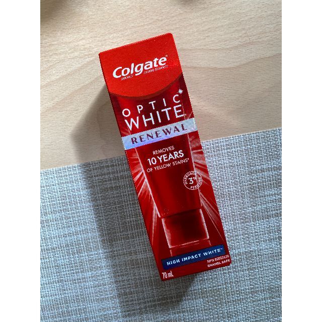 colgate コルゲート ホワイトニング歯磨き粉 コスメ/美容のオーラルケア(歯磨き粉)の商品写真