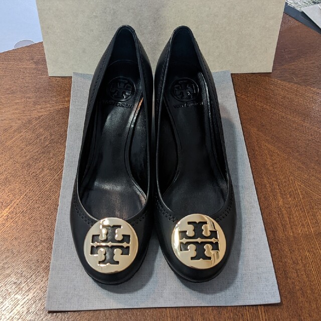 TORY BURCH　ウェッジソールパンプス