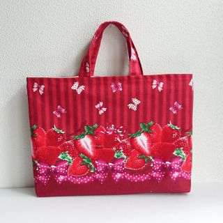 レッスンバッグ イチゴ ハンドメイド(バッグ/レッスンバッグ)