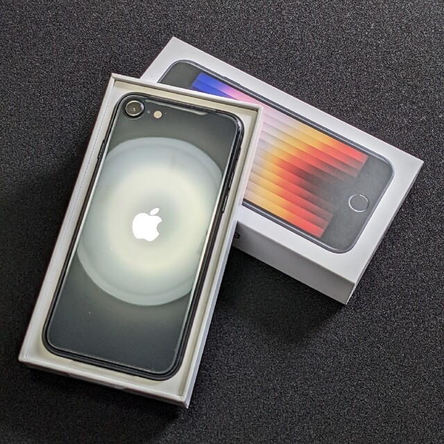 Apple - iPhone SE3(第3世代) 64GBSIMロック解除済み
