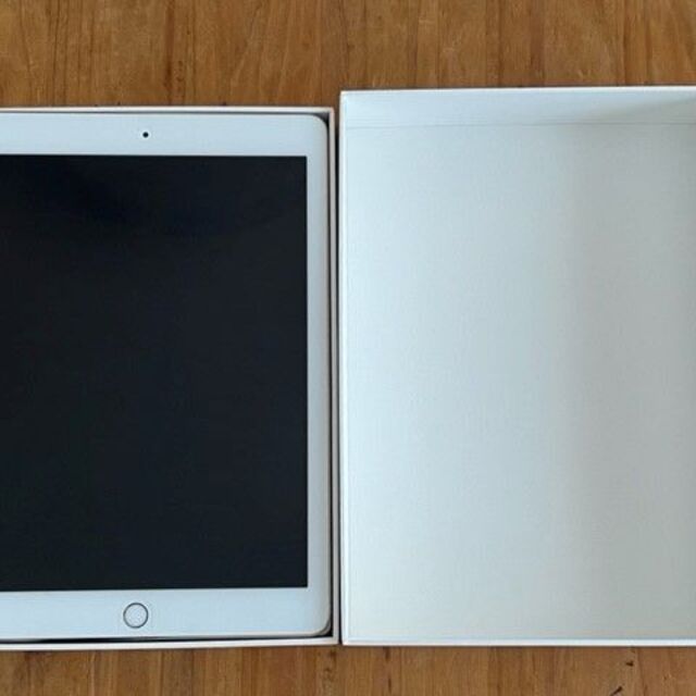 Apple(アップル)のiPad Pro 9.7インチ128GB  WiFi スマホ/家電/カメラのPC/タブレット(タブレット)の商品写真