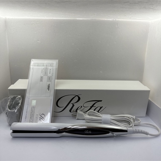 1201 リファ ReFa ストレートアイロン RE-AC02A-