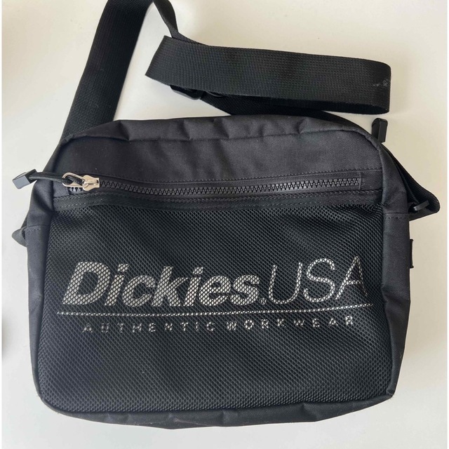 Dickies - 5月中のみ990円❣ ディッキーズ ショルダーバッグ 🖤の通販