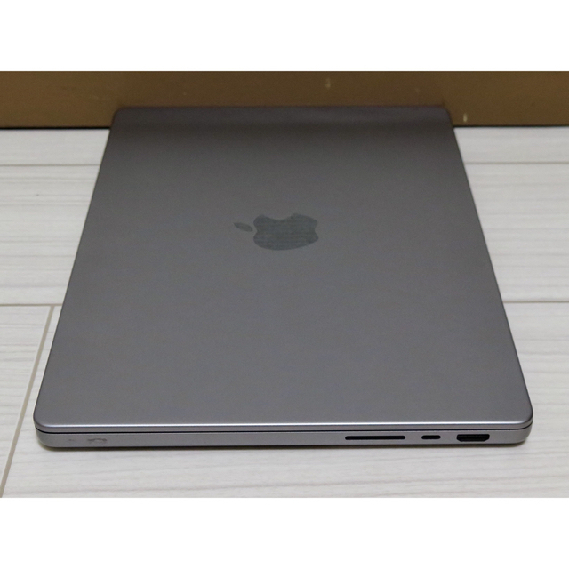 Mac (Apple)(マック)のM1Max MacBookPro 14 メモリ64GB SSD2TB 使用27H スマホ/家電/カメラのPC/タブレット(ノートPC)の商品写真