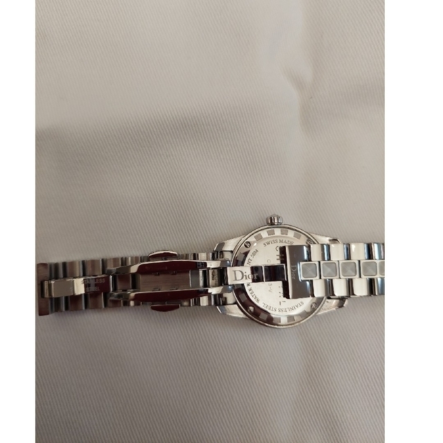 クリスチャンディオール　レディース腕時計　クリスタル　ダイヤモンド