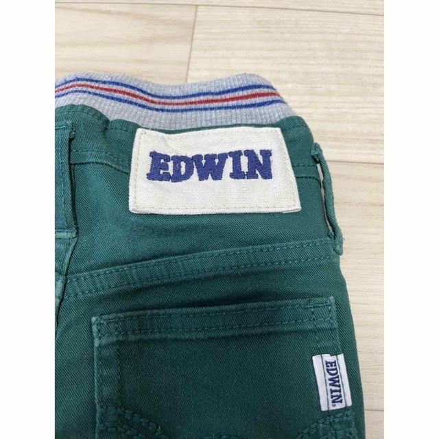 EDWIN(エドウィン)のキッズ　ズボン　パンツ　90サイズ　グリーン　EDWIN キッズ/ベビー/マタニティのキッズ服男の子用(90cm~)(パンツ/スパッツ)の商品写真